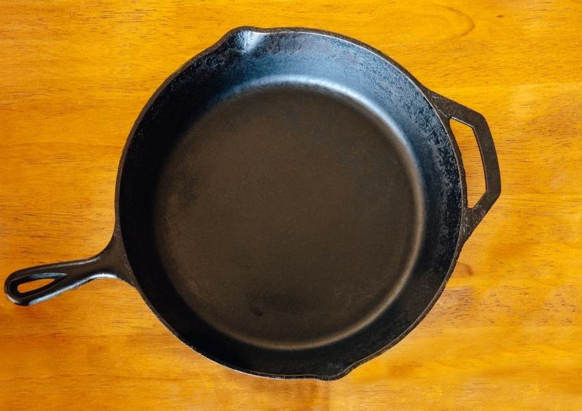 pros and cons of cast iron